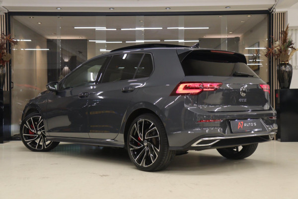 Volkswagen Golf 1.4 eHybrid GTE /PANO/IQLIGHT/CAM/CARPLAY/ACC/LANE ASSIST/VOL