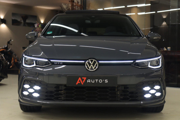 Volkswagen Golf 1.4 eHybrid GTE /PANO/IQLIGHT/CAM/CARPLAY/ACC/LANE ASSIST/VOL