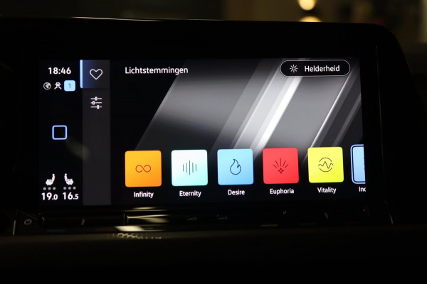 Volkswagen Golf 1.4 eHybrid GTE /PANO/IQLIGHT/CAM/CARPLAY/ACC/LANE ASSIST/VOL