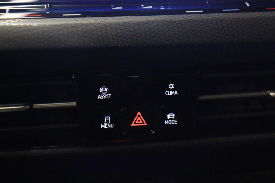 Volkswagen Golf 1.4 eHybrid GTE /PANO/IQLIGHT/CAM/CARPLAY/ACC/LANE ASSIST/VOL