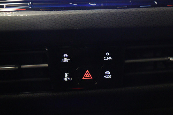 Volkswagen Golf 1.4 eHybrid GTE /PANO/IQLIGHT/CAM/CARPLAY/ACC/LANE ASSIST/VOL