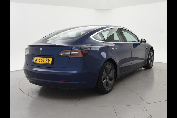 Tesla Model 3 60 kWh RWD *BTW* + LEDER | AUTOPILOT | PANORAMA | 3 CAMERA'S | PRIVACY GLASS
