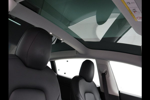 Tesla Model 3 60 kWh RWD *BTW* + LEDER | AUTOPILOT | PANORAMA | 3 CAMERA'S | PRIVACY GLASS