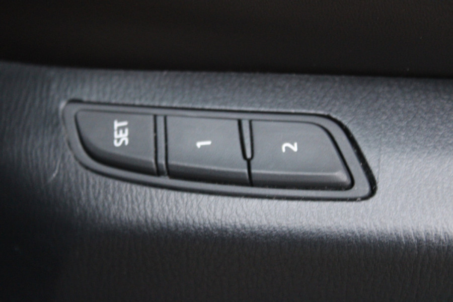 Mazda CX-5 2.5 4WD SkyActiv-G 194 Signature LEER NAVI LED HUD TREKHAAK 139000KM!!!