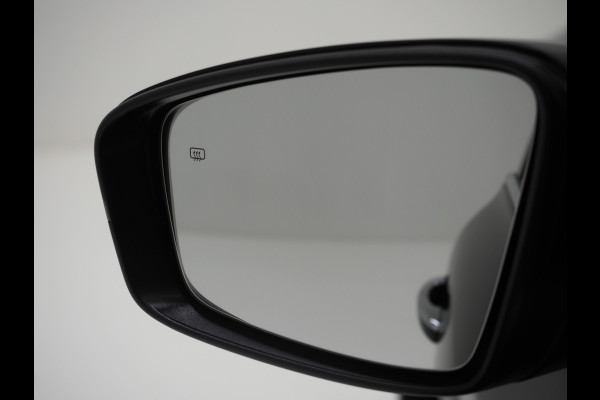 MG EHS 1.5 TGDI Luxury | Panoramadak | Adaptive Cruise | Sportstoelen | 360 | Keyless | Carplay