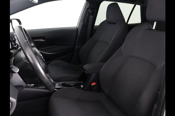 Toyota Corolla Touring Sports 1.8 Hybrid First Edition Bi-Tone | Apple Carplay & AndroidAUTO | Navigatie | 1e eigenaar |