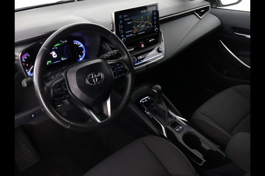 Toyota Corolla Touring Sports 1.8 Hybrid First Edition Bi-Tone | Apple Carplay & AndroidAUTO | Navigatie | 1e eigenaar |