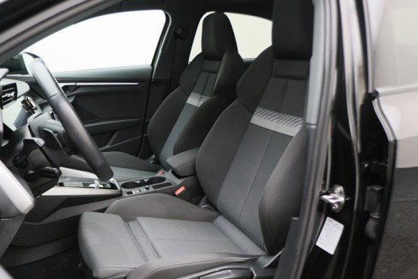 Audi A3 Limousine 30 TFSI Advanced edition Virtual Cockpit, Panoramadak, ACC, Apple Carplay, DAB, PDC, 18''