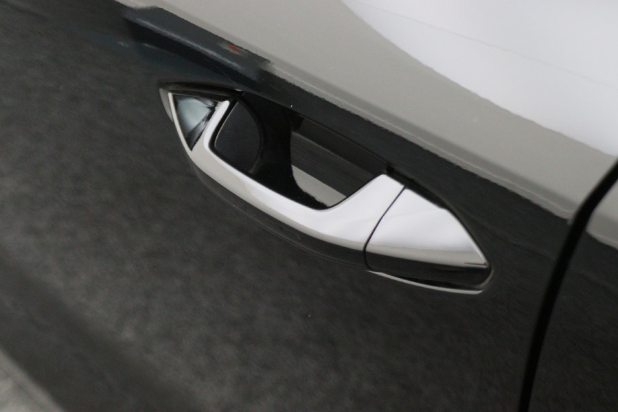 Audi A3 Limousine 30 TFSI Advanced edition Virtual Cockpit, Panoramadak, ACC, Apple Carplay, DAB, PDC, 18''