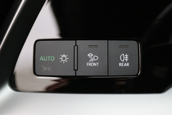 Audi A3 Limousine 30 TFSI Advanced edition Virtual Cockpit, Panoramadak, ACC, Apple Carplay, DAB, PDC, 18''