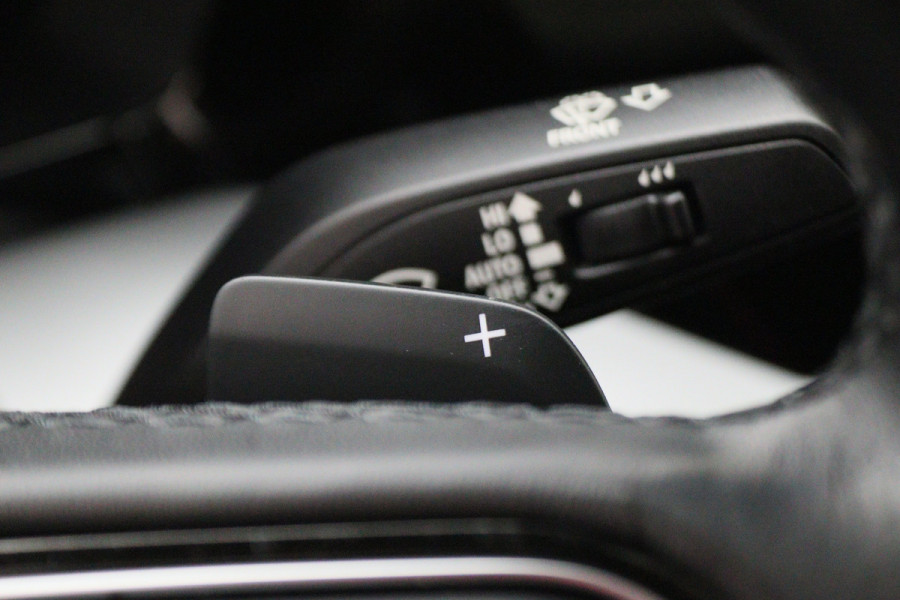 Audi A3 Limousine 30 TFSI Advanced edition Virtual Cockpit, Panoramadak, ACC, Apple Carplay, DAB, PDC, 18''