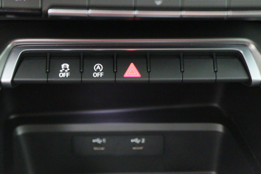 Audi A3 Limousine 30 TFSI Advanced edition Virtual Cockpit, Panoramadak, ACC, Apple Carplay, DAB, PDC, 18''