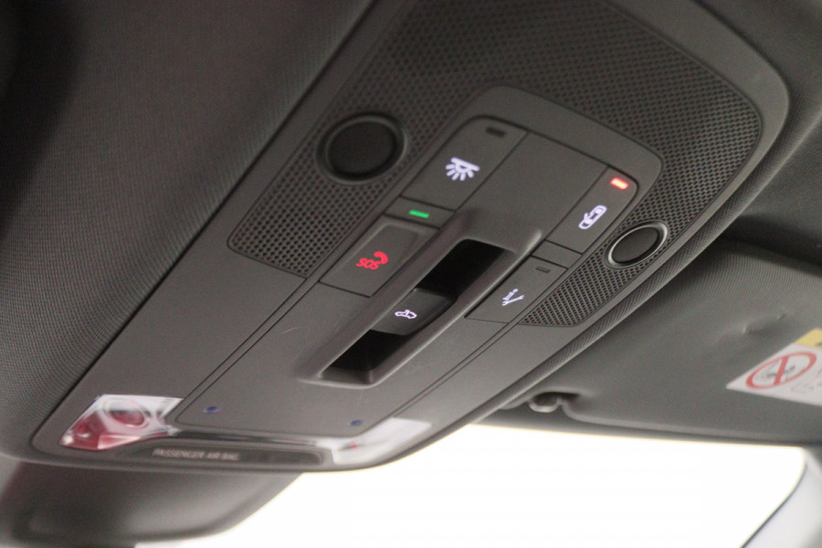 Audi A3 Limousine 30 TFSI Advanced edition Virtual Cockpit, Panoramadak, ACC, Apple Carplay, DAB, PDC, 18''