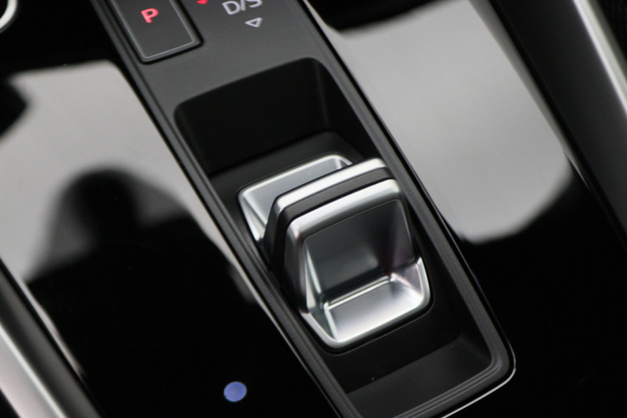 Audi A3 Limousine 30 TFSI Advanced edition Virtual Cockpit, Panoramadak, ACC, Apple Carplay, DAB, PDC, 18''