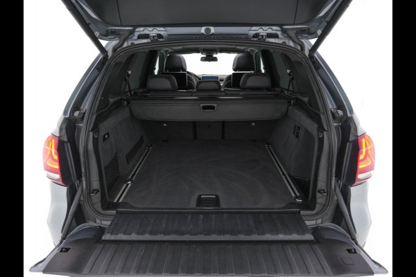 BMW X5 M50d M-Aerodinamica Aut. *PANO | HEAD-UP | LUXURY-LEATHER | ADAPTIVE-CRUISE | SOFT-CLOSE | BANG&OLUFSEN | TOP-VIEW | BLINDSPOT | NIGHT-VISION | MEMORY-PACK | DIGI-COCKPIT | HEATED-COMFORTSEATS | NAVI-FULLMAP |