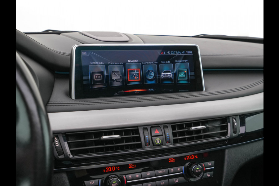 BMW X5 M50d M-Aerodinamica Aut. *PANO | HEAD-UP | LUXURY-LEATHER | ADAPTIVE-CRUISE | SOFT-CLOSE | BANG&OLUFSEN | TOP-VIEW | BLINDSPOT | NIGHT-VISION | MEMORY-PACK | DIGI-COCKPIT | HEATED-COMFORTSEATS | NAVI-FULLMAP |