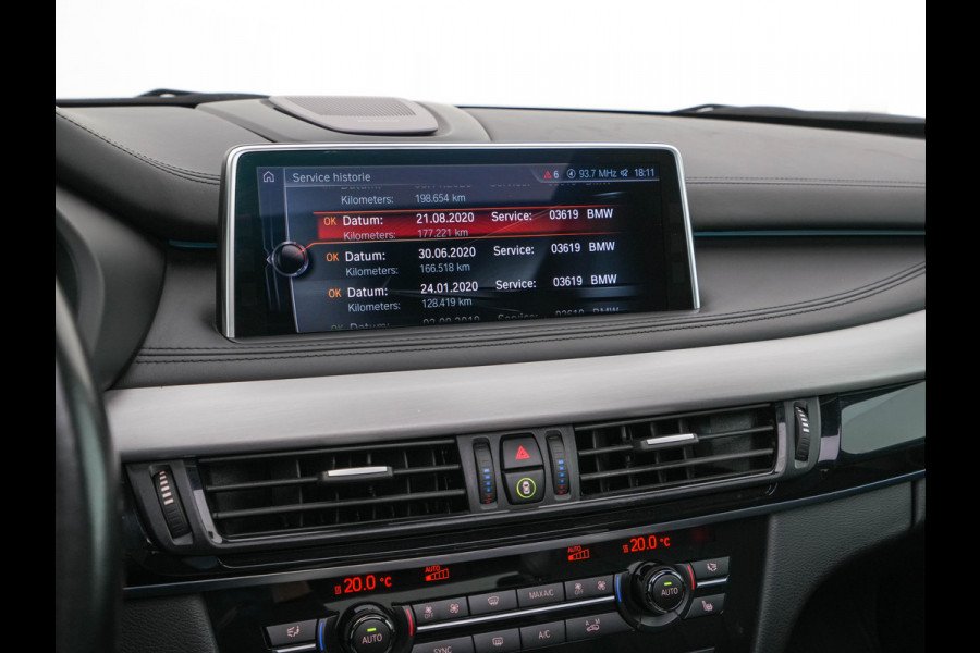 BMW X5 M50d M-Aerodinamica Aut. *PANO | HEAD-UP | LUXURY-LEATHER | ADAPTIVE-CRUISE | SOFT-CLOSE | BANG&OLUFSEN | TOP-VIEW | BLINDSPOT | NIGHT-VISION | MEMORY-PACK | DIGI-COCKPIT | HEATED-COMFORTSEATS | NAVI-FULLMAP |