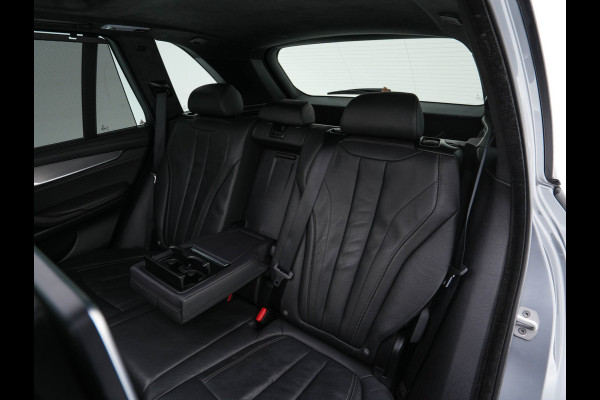 BMW X5 M50d M-Aerodinamica Aut. *PANO | HEAD-UP | LUXURY-LEATHER | ADAPTIVE-CRUISE | SOFT-CLOSE | BANG&OLUFSEN | TOP-VIEW | BLINDSPOT | NIGHT-VISION | MEMORY-PACK | DIGI-COCKPIT | HEATED-COMFORTSEATS | NAVI-FULLMAP |