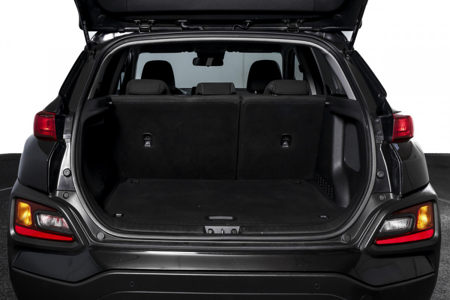 Hyundai Kona 1.6 GDI HEV Comfort - Automaat | Cruise | PDC | Camera | NAV + App. Connect | ECC | Afn. Trekhaak | DAB | LM 16" |