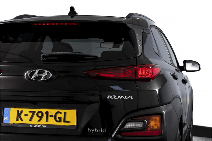 Hyundai Kona 1.6 GDI HEV Comfort - Automaat | Cruise | PDC | Camera | NAV + App. Connect | ECC | Afn. Trekhaak | DAB | LM 16" |