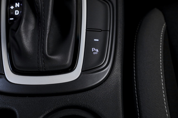 Hyundai Kona 1.6 GDI HEV Comfort - Automaat | Cruise | PDC | Camera | NAV + App. Connect | ECC | Afn. Trekhaak | DAB | LM 16" |