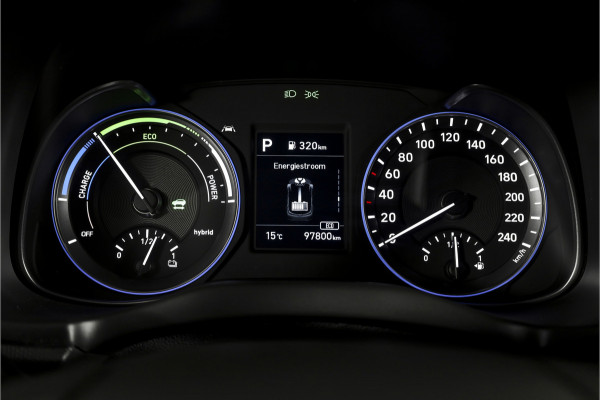 Hyundai Kona 1.6 GDI HEV Comfort - Automaat | Cruise | PDC | Camera | NAV + App. Connect | ECC | Afn. Trekhaak | DAB | LM 16" |
