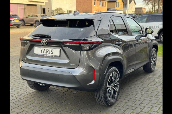 Toyota Yaris Cross 1.5 Hybrid 130pk Executive Limited | Elektrische achterklep, Stoel + Stuurverwarming, 18 inch, Dodehoekherkenning, Parkeersensor
