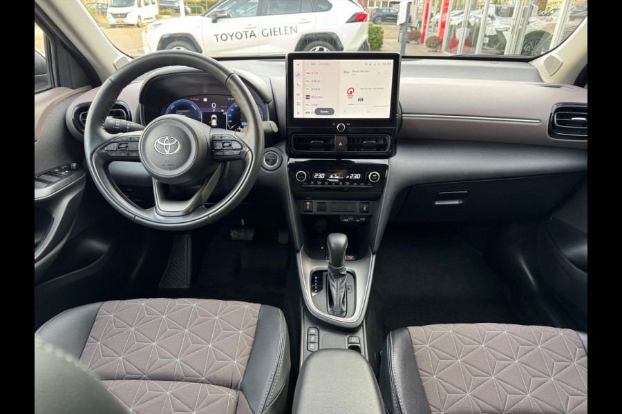 Toyota Yaris Cross 1.5 Hybrid 130pk Executive Limited | Elektrische achterklep, Stoel + Stuurverwarming, 18 inch, Dodehoekherkenning, Parkeersensor