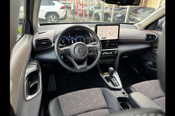 Toyota Yaris Cross 1.5 Hybrid 130pk Executive Limited | Elektrische achterklep, Stoel + Stuurverwarming, 18 inch, Dodehoekherkenning, Parkeersensor