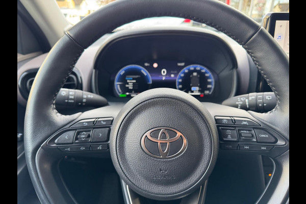Toyota Yaris Cross 1.5 Hybrid 130pk Executive Limited | Elektrische achterklep, Stoel + Stuurverwarming, 18 inch, Dodehoekherkenning, Parkeersensor