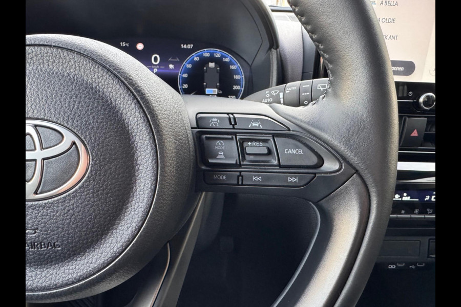 Toyota Yaris Cross 1.5 Hybrid 130pk Executive Limited | Elektrische achterklep, Stoel + Stuurverwarming, 18 inch, Dodehoekherkenning, Parkeersensor