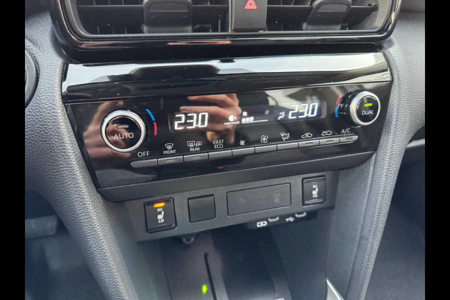 Toyota Yaris Cross 1.5 Hybrid 130pk Executive Limited | Elektrische achterklep, Stoel + Stuurverwarming, 18 inch, Dodehoekherkenning, Parkeersensor
