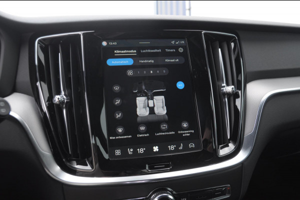 Volvo V60 T6 350PK Automaat AWD Plus Dark / Adaptive cruise control / Elektrische stoelen / Harman Kardon audio / Trekhaak / Pilot assist / BLIS / Stoel en stuur verwarming / Elektrische achterklep / Parkeersensoren met 360 camera / Google infotainment