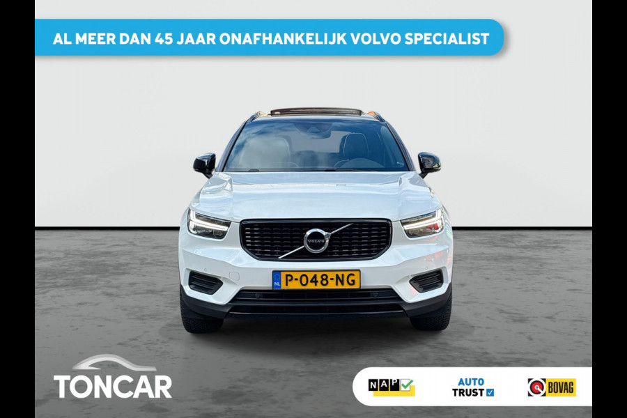 Volvo XC40 2.0 B3 R-Design | SkyRoof | Pilot Assist| Park Assist | 18" Lm-velgen | Two Tone Lak | Apple Carplay / Android Auto