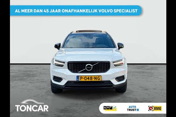 Volvo XC40 2.0 B3 R-Design | SkyRoof | Pilot Assist| Park Assist | 18" Lm-velgen | Two Tone Lak | Apple Carplay / Android Auto