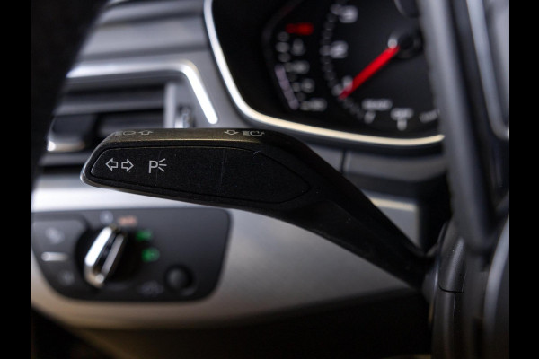 Audi A4 Avant 2.0 TFSI ultra Design S-Line / 190pk / Matrix / Leder / Stoelverwarming /