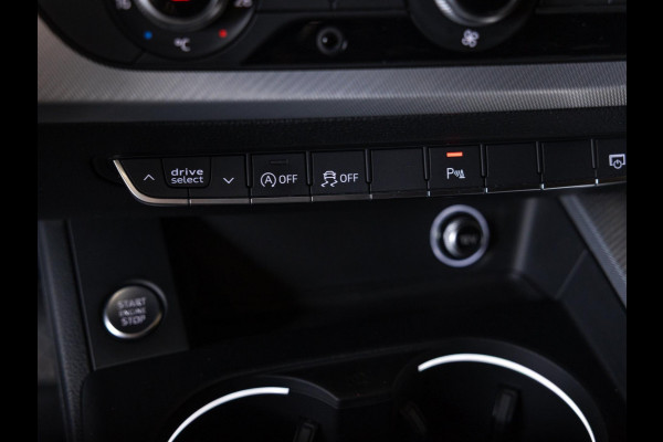 Audi A4 Avant 2.0 TFSI ultra Design S-Line / 190pk / Matrix / Leder / Stoelverwarming /