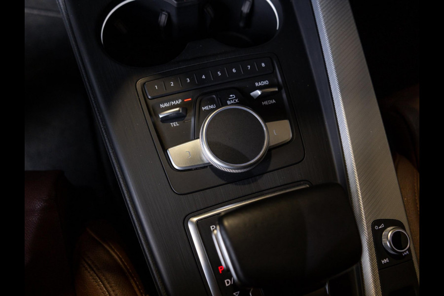 Audi A4 Avant 2.0 TFSI ultra Design S-Line / 190pk / Matrix / Leder / Stoelverwarming /