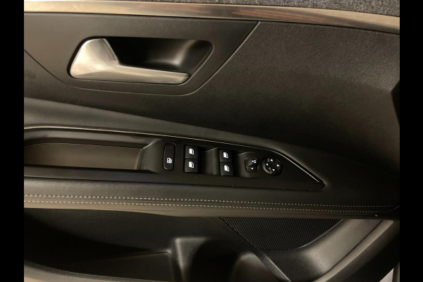 Peugeot 3008 1.2 PureTech Allure AIRCO CLIMA NAVI CRUISE BT APPLE CARPLAY 19 INCH HOGE ZIT PRIVACYGLAS NIEUWSTAAT