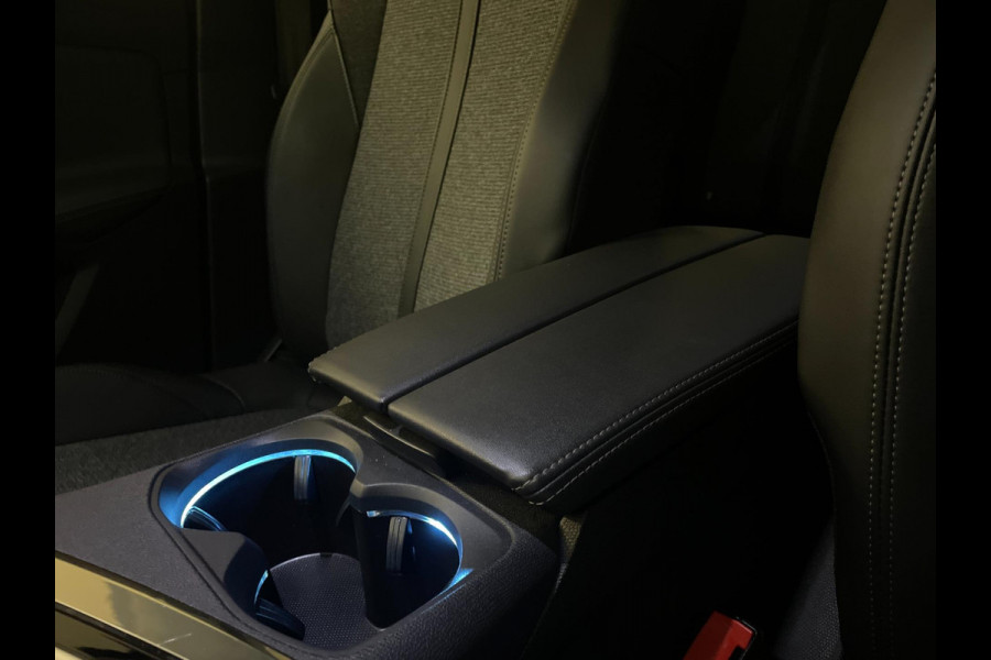 Peugeot 3008 1.2 PureTech Allure AIRCO CLIMA NAVI CRUISE BT APPLE CARPLAY 19 INCH HOGE ZIT PRIVACYGLAS NIEUWSTAAT