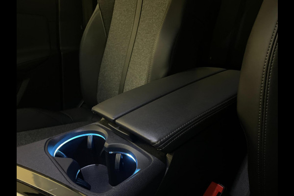 Peugeot 3008 1.2 PureTech Allure AIRCO CLIMA NAVI CRUISE BT APPLE CARPLAY 19 INCH HOGE ZIT PRIVACYGLAS NIEUWSTAAT