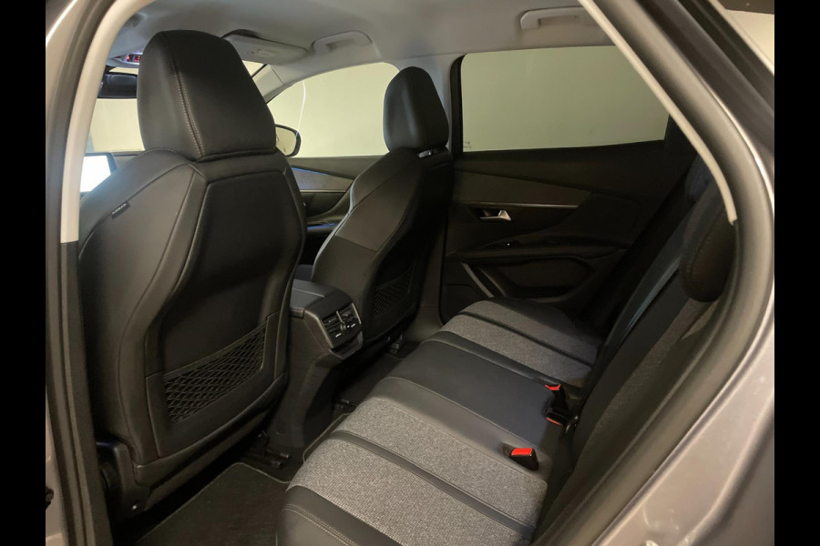 Peugeot 3008 1.2 PureTech Allure AIRCO CLIMA NAVI CRUISE BT APPLE CARPLAY 19 INCH HOGE ZIT PRIVACYGLAS NIEUWSTAAT