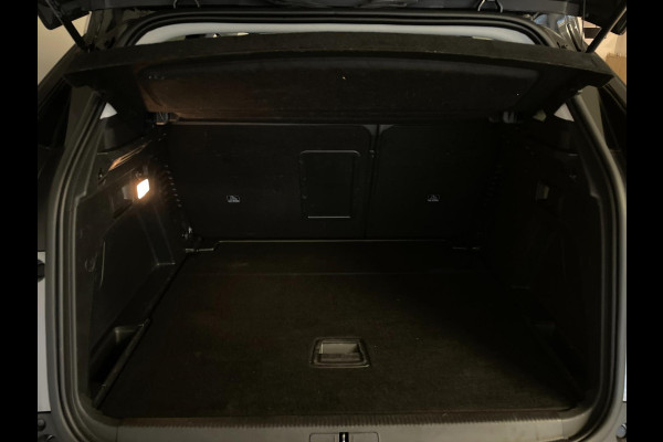 Peugeot 3008 1.2 PureTech Allure AIRCO CLIMA NAVI CRUISE BT APPLE CARPLAY 19 INCH HOGE ZIT PRIVACYGLAS NIEUWSTAAT