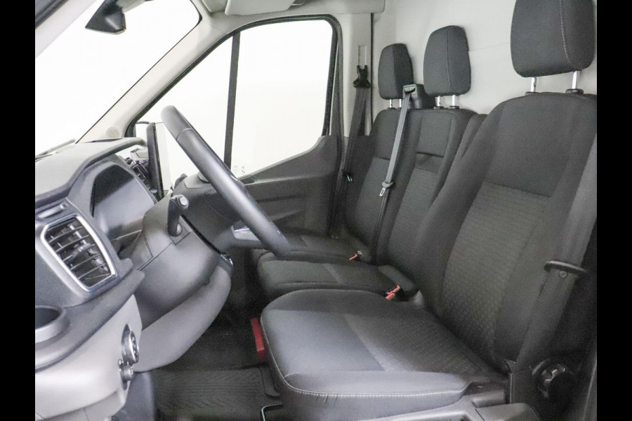 Ford Transit 105PK L2H2 Trend Airco Navi Cruise Control Navigatie Trekhaak