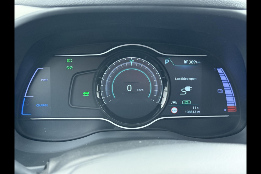 Hyundai Kona EV Premium 64 kWh SKY|VAN: €20.900,- VOOR: €18.877,- UW EINDEJAARSVOORDEEL: €2.023,-|  3-FASE| STOEL + STUURVERWARMING| STOEL VENTILATIE| AFN. TREKHAAK| DODE HOEK | CAMERA| HEAD-UP DISPLAY| PANO|