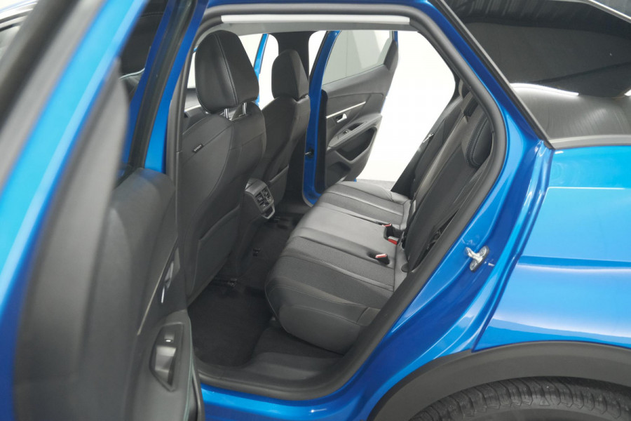 Peugeot 3008 PureTech 130 EAT8 Allure | Camera | Dodehoekdetectie | Navigatie | Apple Carplay | Parkeersensoren