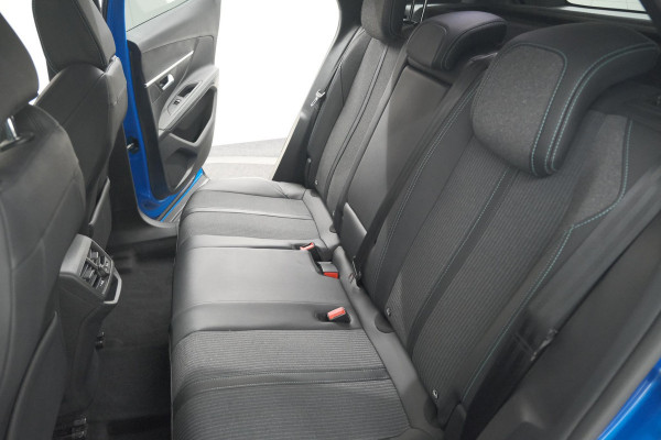 Peugeot 3008 PureTech 130 EAT8 Allure | Camera | Dodehoekdetectie | Navigatie | Apple Carplay | Parkeersensoren