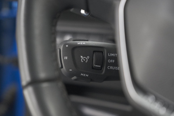 Peugeot 3008 PureTech 130 EAT8 Allure | Camera | Dodehoekdetectie | Navigatie | Apple Carplay | Parkeersensoren