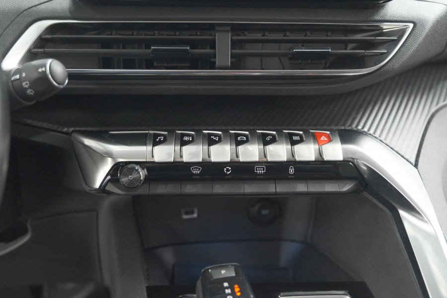 Peugeot 3008 PureTech 130 EAT8 Allure | Camera | Dodehoekdetectie | Navigatie | Apple Carplay | Parkeersensoren