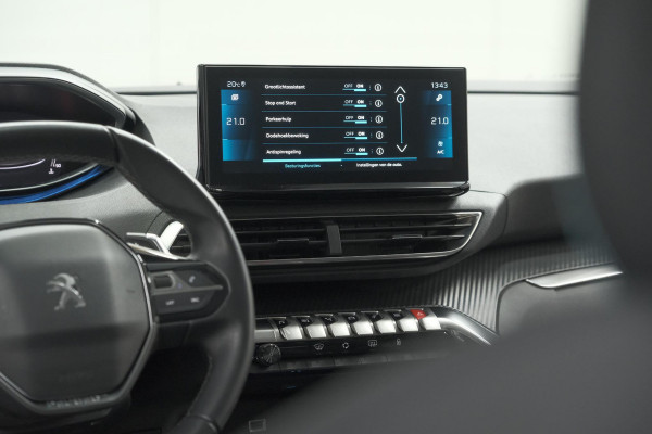 Peugeot 3008 PureTech 130 EAT8 Allure | Camera | Dodehoekdetectie | Navigatie | Apple Carplay | Parkeersensoren